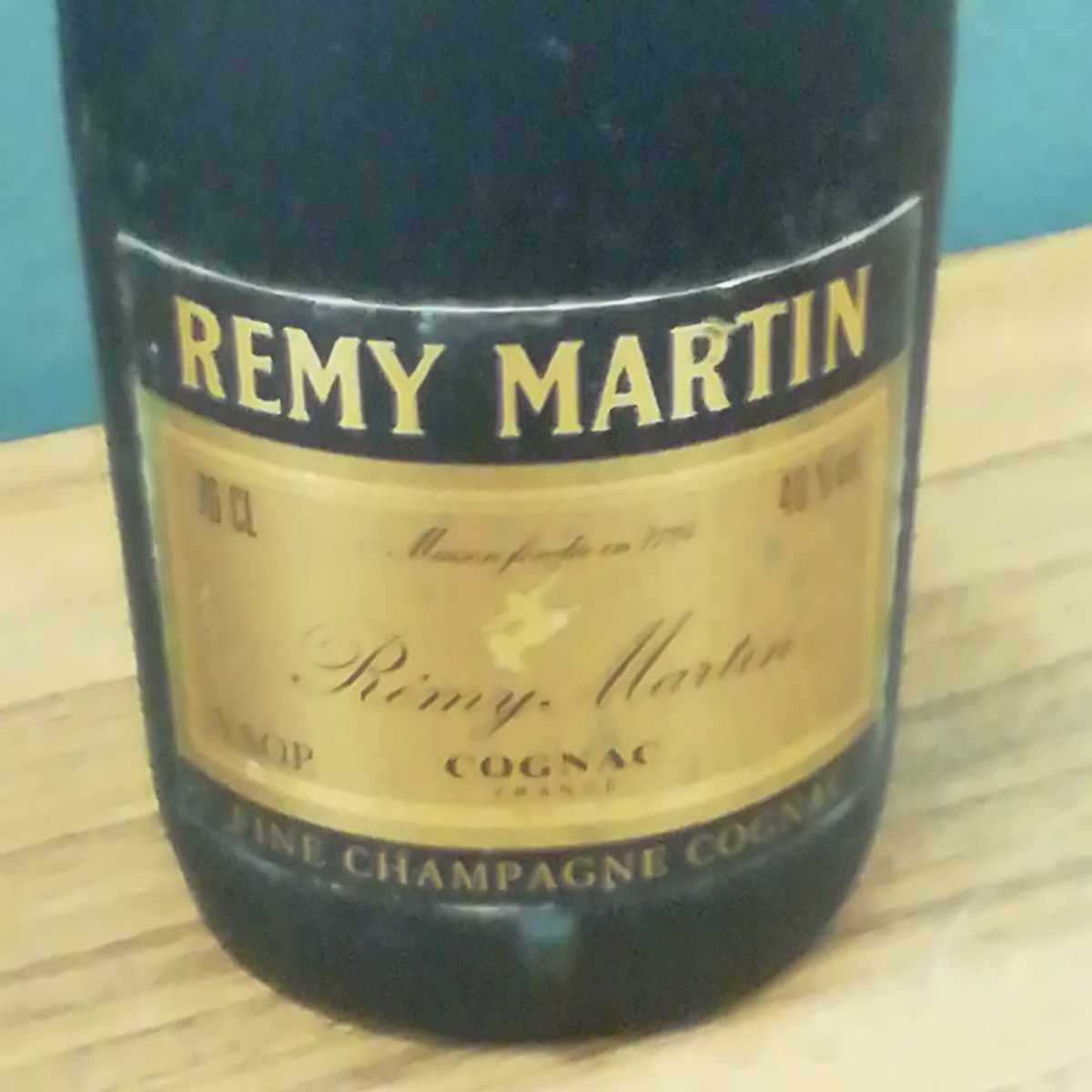 未開栓　REMY MARTIN　古酒　レミーマルタン　ブランデー　容量700ml　特級 コニャック　VSOP お酒　度数４０度　箱入り　コレクション レミーマルタン REMY MARTIN | - YH-2788未開栓