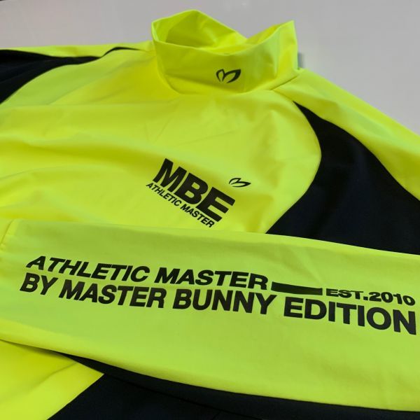 100%新品，限定セール マスターバニーエディション MASTER BUNNY EDITION メンズ ナイロン ストレッチジャージ 長袖シャツ YW サイズ6(パーリーゲイツ)｜売買されたオークション情報、yahooの商品情報をアーカイブ公開 - シャツ