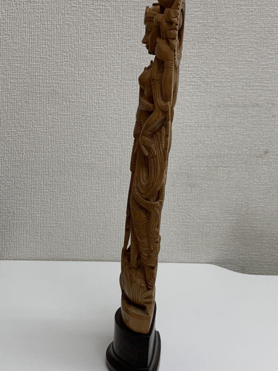 彫刻のオブジェ（彫刻作品、木彫り） オブジェ 置物 木彫り 美術品