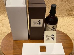 山崎25年　新品未開封　大幅に値下げします！交渉の方専用 2026年最新】サントリー山崎25年の人気アイテム - メルカリ
