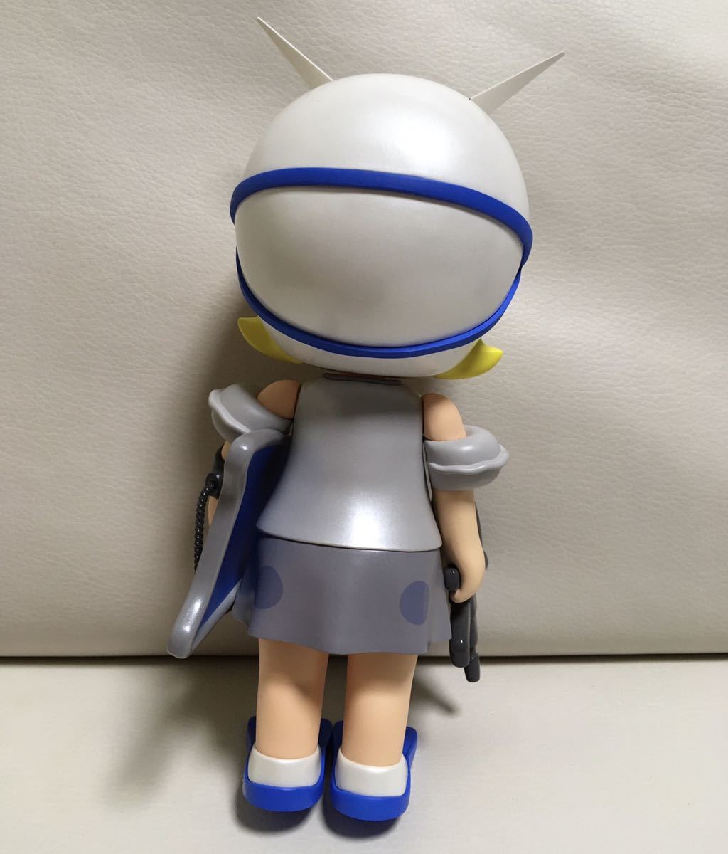 x POP MART Gundam Molly Kenny MOLLY Toy The SPACE MEGA - Box