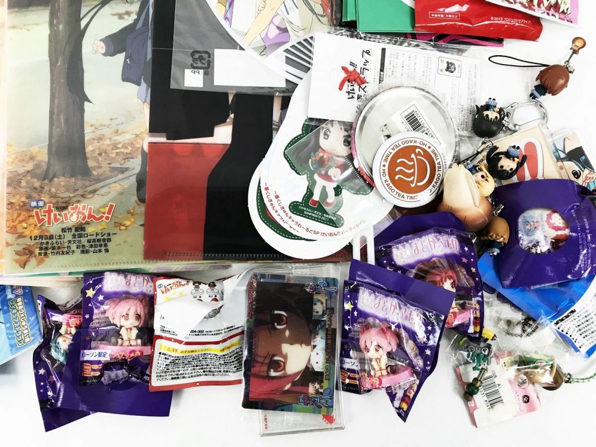 1円 アニメグッズ まとめ売り セット 未検品 けいおん 等 クリアファイル ストラップ コルクボード フィギュア等 Dc07 438jy F4 コミック アニメグッズ 売買されたオークション情報 Yahooの商品情報をアーカイブ公開 オークファン Aucfan Com