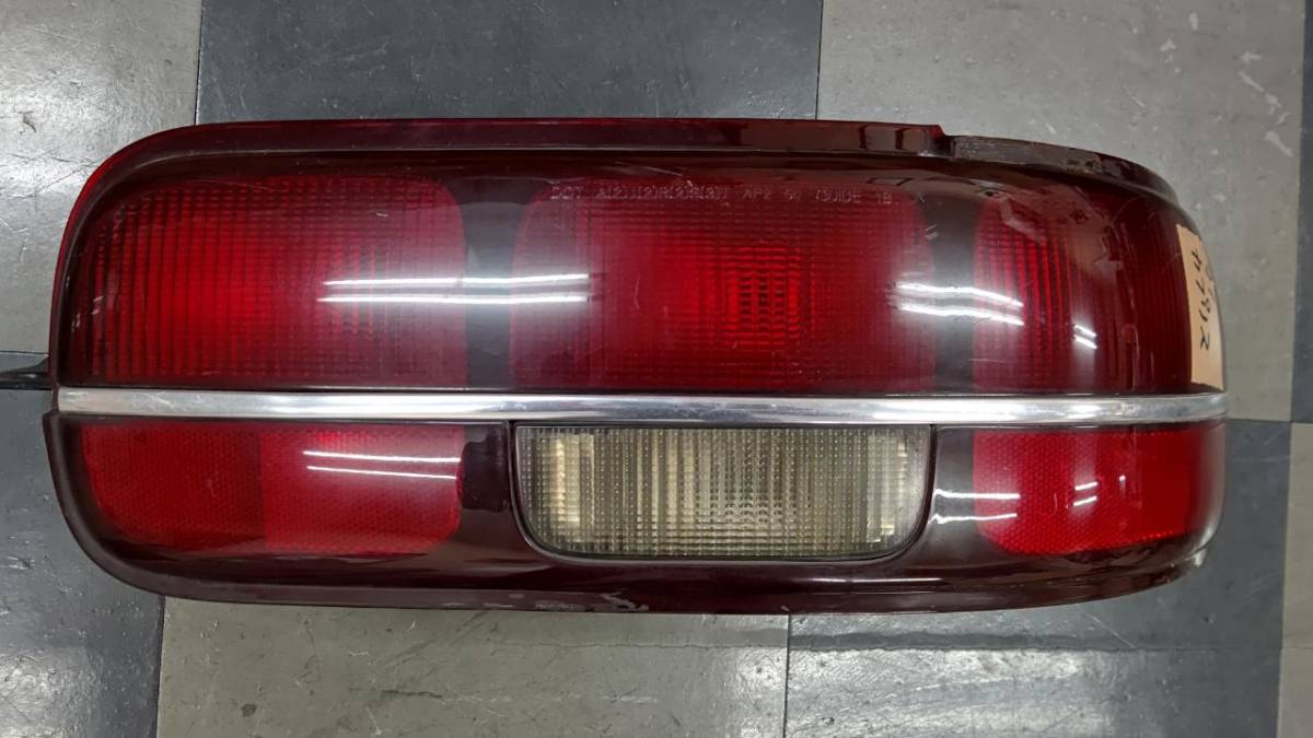 91yシボレーカプリス テールランプ L/R 左右セット 純正品 中古 
