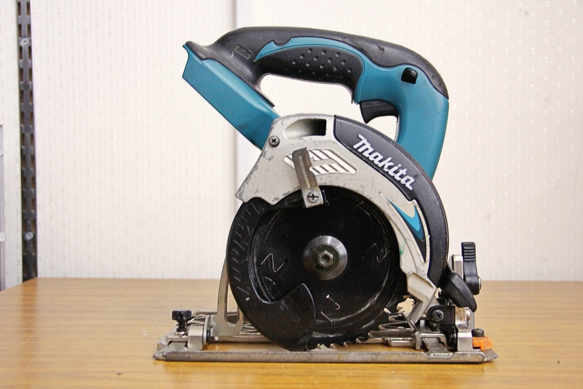  makita マキタ 125mm 充電式マルノコ SS540D 14.4V み 本体のみ 管FRAR(丸のこ)｜売買されたオークション情報、yahooの商品情報をアーカイブ公開 - オークファン 木工用