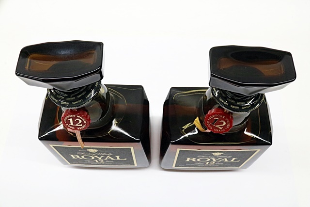 ◇◇【古酒】サントリーローヤル12年700ml 2本セット箱付