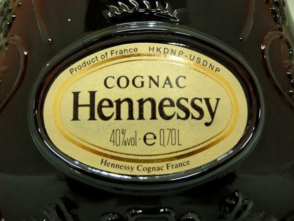1000円スタート 酒 Hennessy XO ヘネシー クリアボトル 700ml 40% 未開栓 箱付 T811 ヘネシー Hennessy XO 公式関西国際空港 1000ML PARADIS