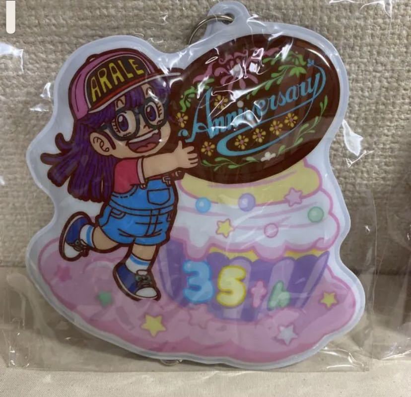 Dr スランプ アラレちゃん パスケース 2種類 品 その他 売買されたオークション情報 Yahooの商品情報をアーカイブ公開 オークファン Aucfan Com