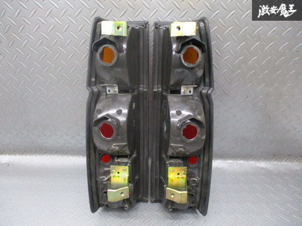 日産 純正 D21 ダットサン トラック ダットラ テールライト ランプ