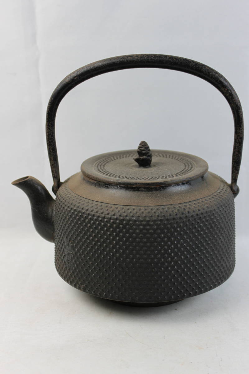 胡】時代 鉄瓶 南部 斎峰 造 霰 在銘 煎茶道具 茶道具 茶器 茶具 鉄製