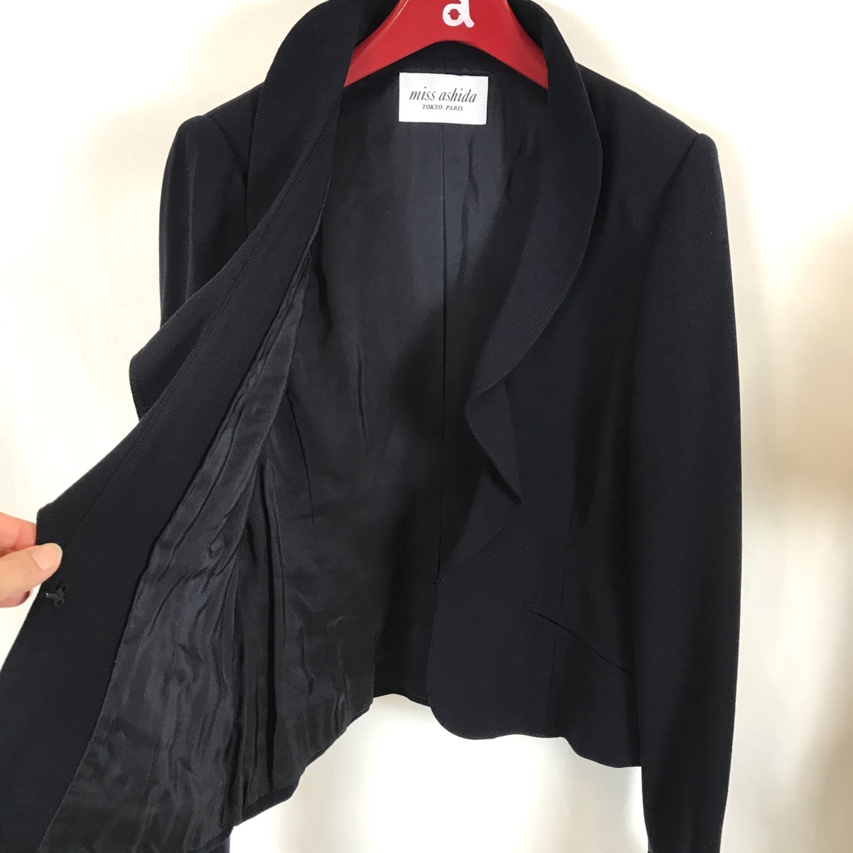 Y 57 4 Miss Ashida ミスアシダ ワンピーススーツ セットアップスーツ レディーススーツ ワンピース 11 紺色 ジャケット ひざ丈スカート 売買されたオークション情報 Yahooの商品情報をアーカイブ公開 オークファン Aucfan Com