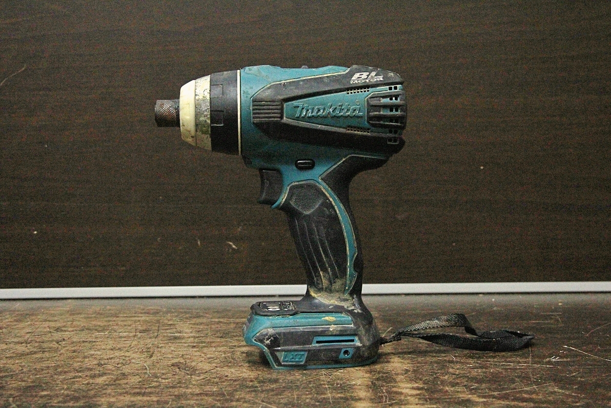 人気定番，新作登場 makita マキタ 充電式インパクトドライバ TP141D 18V 本体のみ 不動品 ジャンク品 38885 管1 BRAR(本体)｜売買されたオークション情報、yahooの商品情報をアーカイブ公開 - オークファン インパクトドライバ