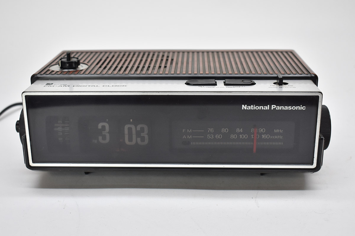Panasonic Radio National Digital Clock Portable FM⁄AM - FM AM