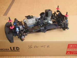FW-05 京商のYahoo!オークション(旧ヤフオク!)の相場・価格を見る