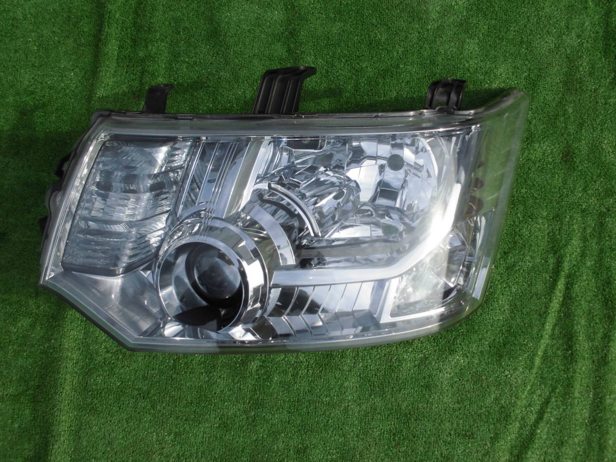 良品 デリカ D:5 純正 HID 左 ヘッドライト KOITO 100-87918