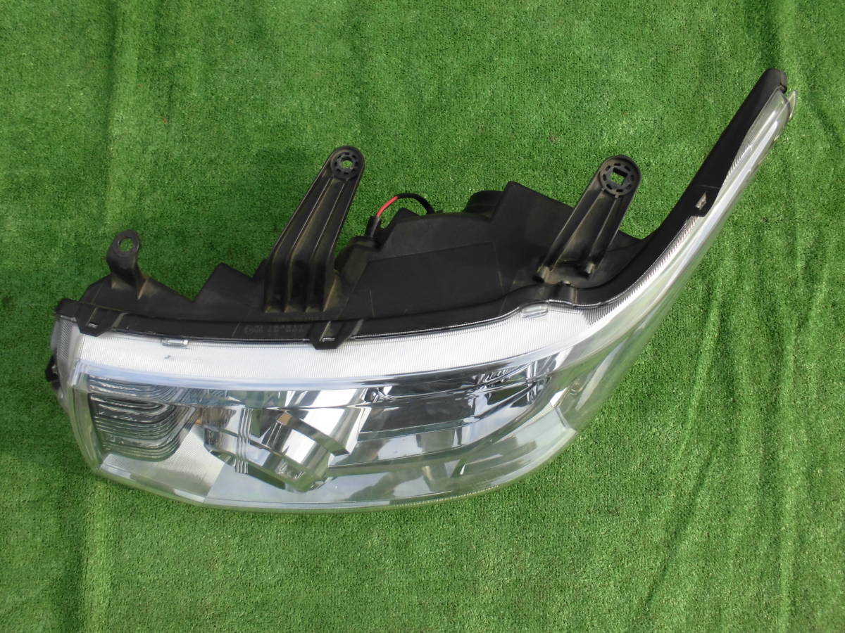 良品 デリカ D:5 純正 HID 左 ヘッドライト KOITO 100-87918