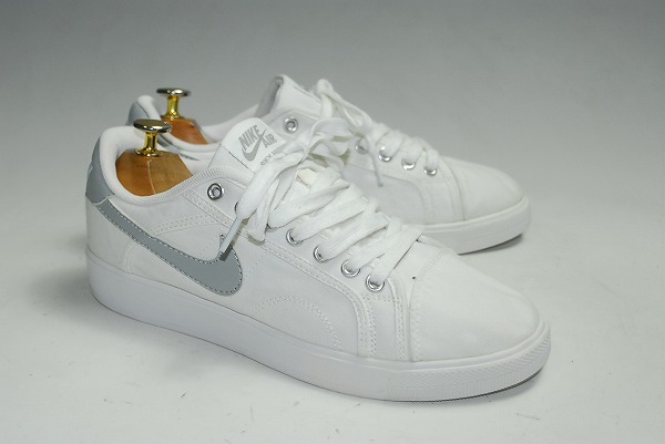 Dsa4543 ナイキ エアスカイハイ 白 26 キャンバス ファン必見 即 注目の名作品 スニーカー シューズ スケート 26 0cm 売買されたオークション情報 Yahooの商品情報をアーカイブ公開 オークファン Aucfan Com