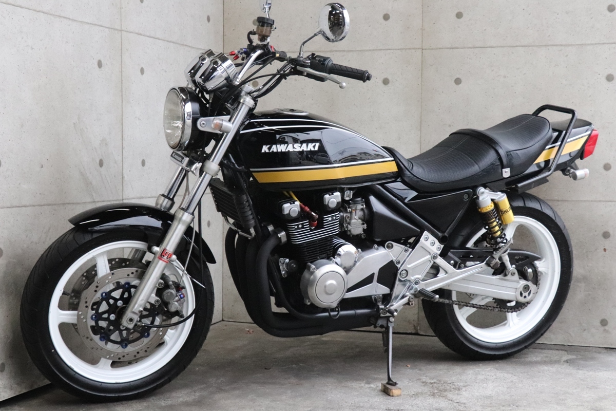 横浜～ Kawasaki ゼファー400 C4 旧車 Z2ブラックタイガー ニュー