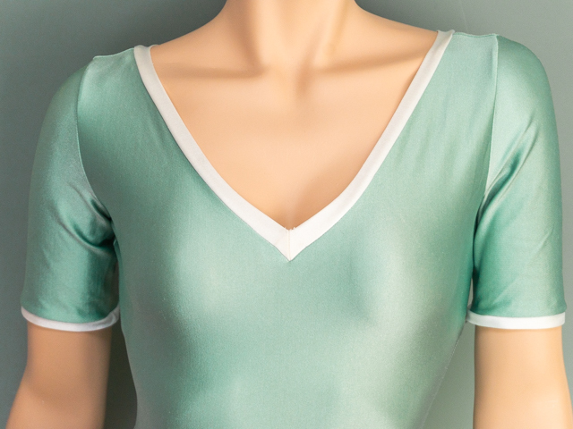 5784*送料無料*レオタード*ササキスポーツ*Lサイズ*日本製*濁り緑×ホワイト*新体操*器械体操*体操*USED♪_4