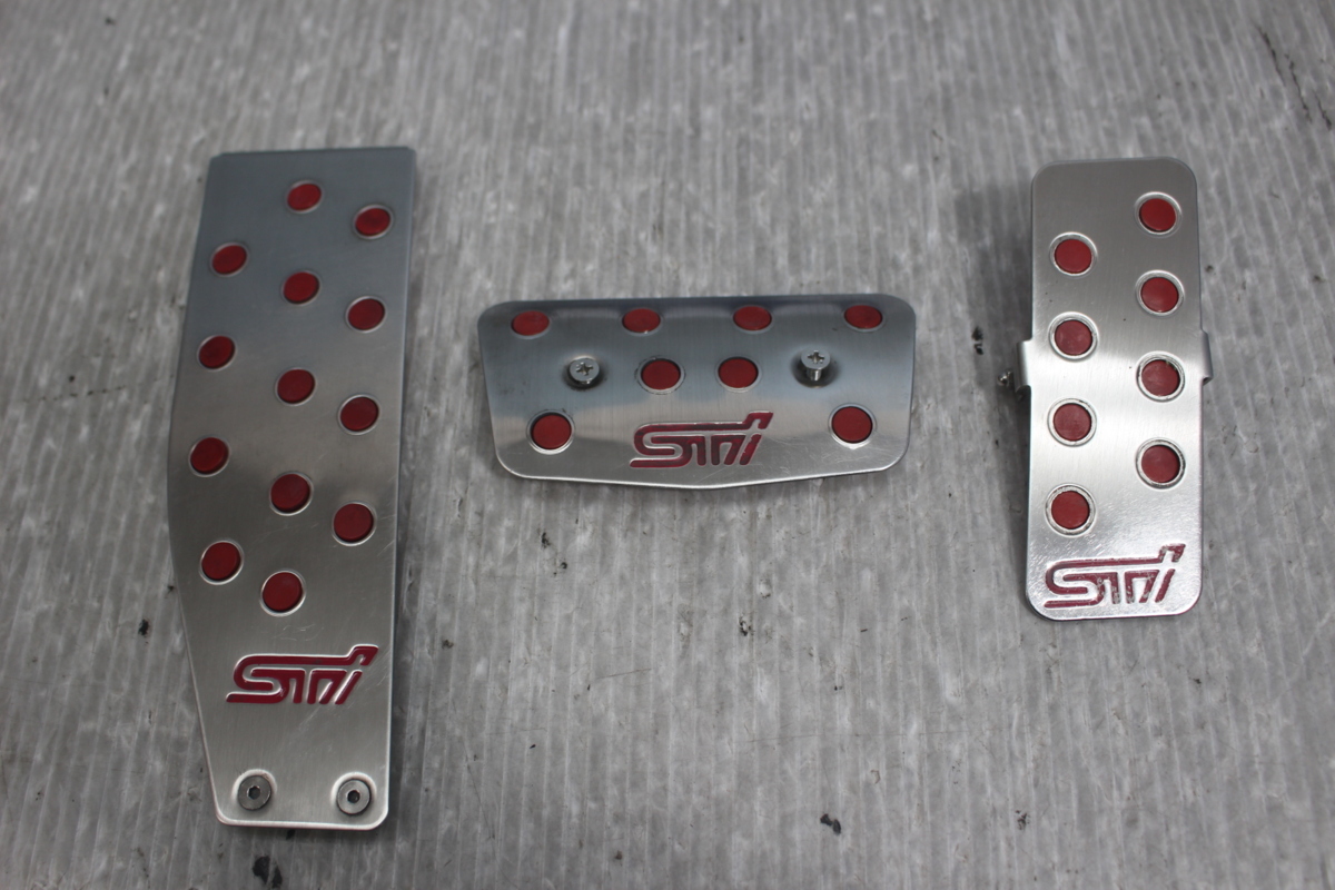 レガシィ BP5 BL5 STi ステンレス ペダルカバー AT *71 レガシィ 2026