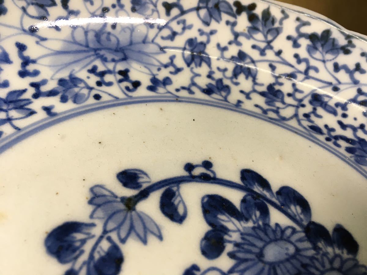 古伊万里 染付 | iichi 江戸後期 古伊万里染付花唐草文膾皿｜古美術 桃