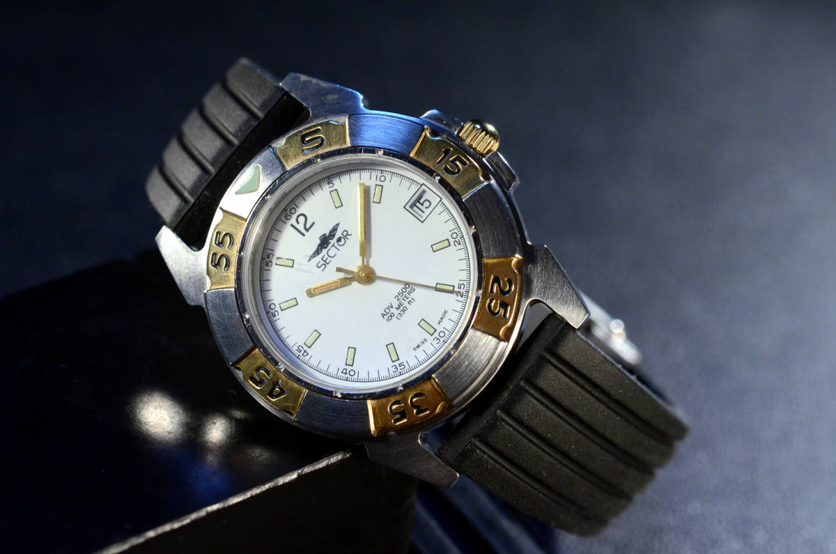 ■SECTOR(セクター)ADV 2500 RONDA.706.2 スイス製 中古良品