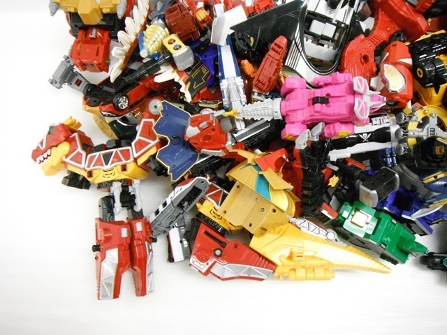 【1円スタート】[5C-33-341-3] ジャンク 未チェック 戦隊TOY 合体ロボ他 まとめ売り 本体のみ キュウレンジャー etc 2026年最新Yahoo!オークション -戦隊 Yahoo!オークション ジャンクの人気アイテム カテゴリ：スーパー戦隊系アイテム｜在庫：あり商品一覧｜中古 DX玩