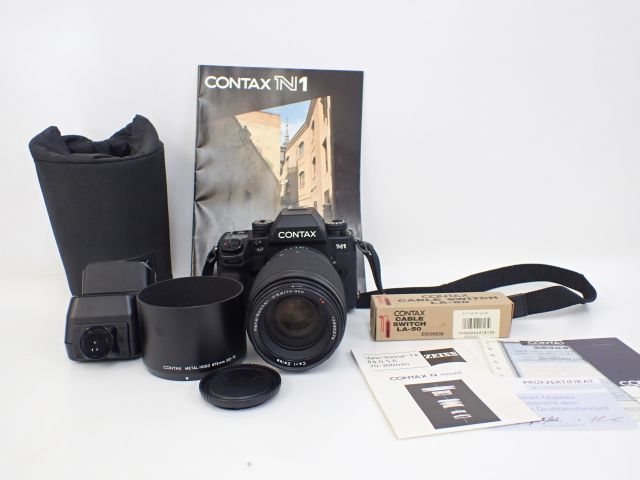 大人気，人気SALE CONTAX N1 フィルムカメラ コンタックス Carl Zeiss Vario-Sonnar 70-300mm / F4-5.6 ストロボ ケーブルスイッチ付き 5FCC6-1(コンタックス)｜売買されたオークション情報、yahooの商品情報をアーカイブ公開 - マニュアルフォーカス