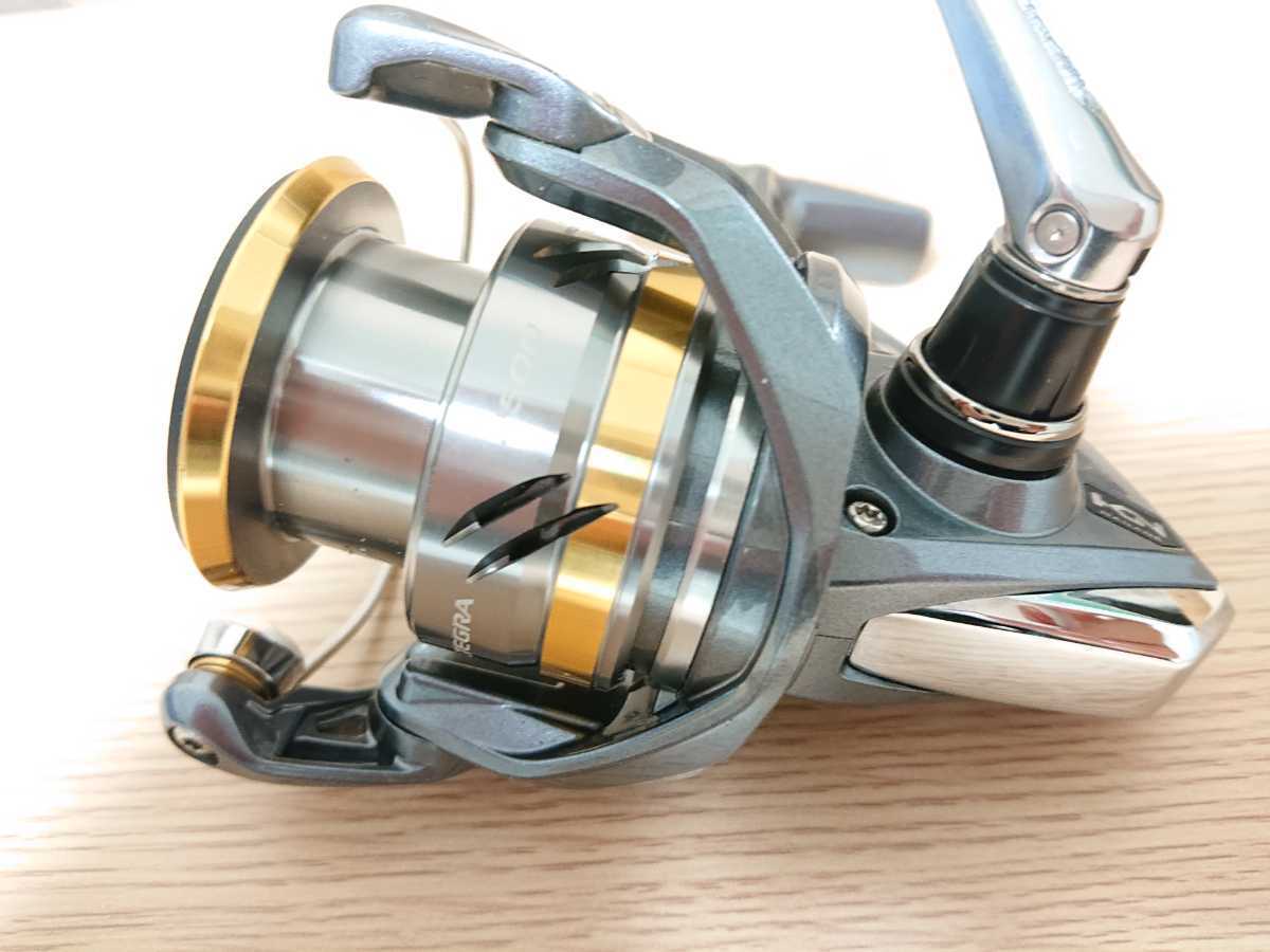 SHIMANO 17アルテグラ 2500 美品 送料込み。
