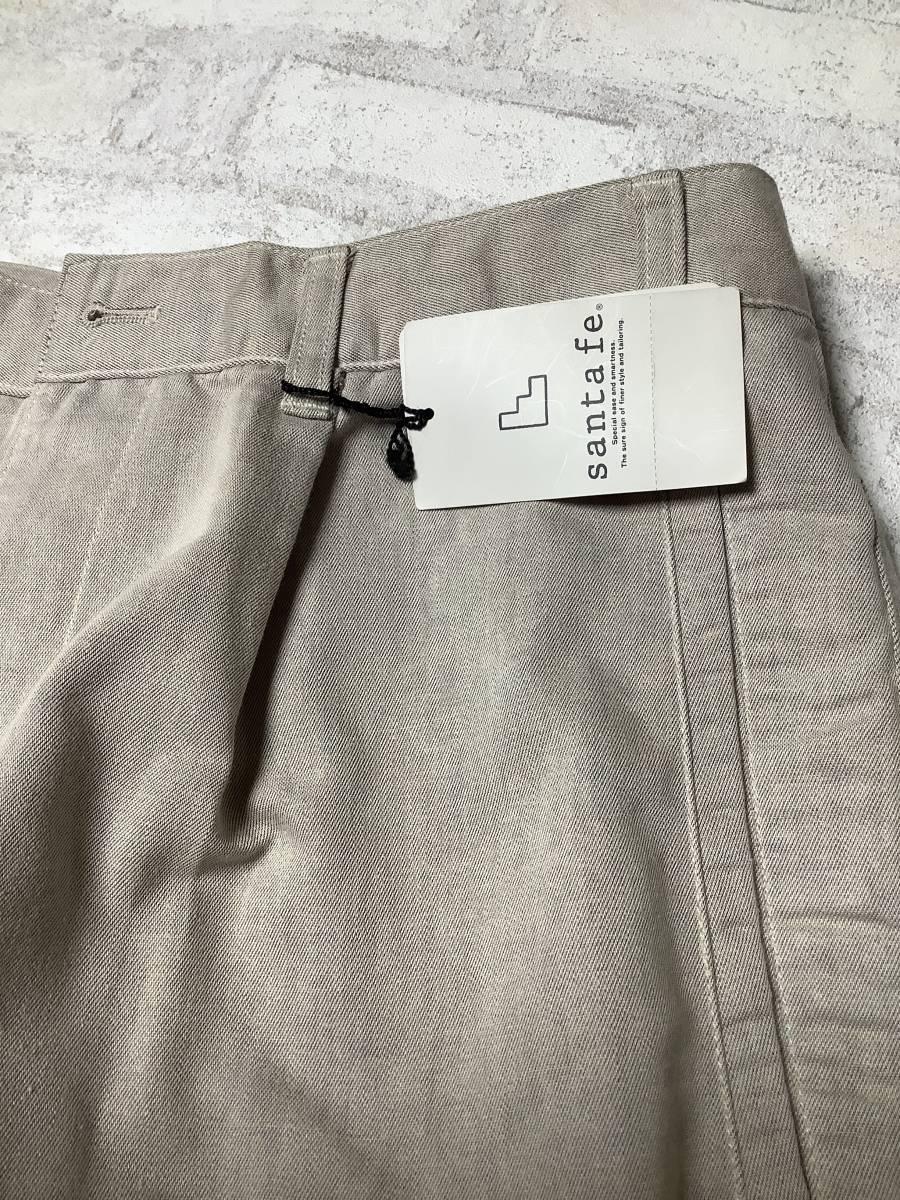 新品　santafeサンタフェ　定価19，800円激安　日本製ベージュベース　レインボー色玉虫ワンタックパンツ　32インチ　実寸ウエスト82cm程