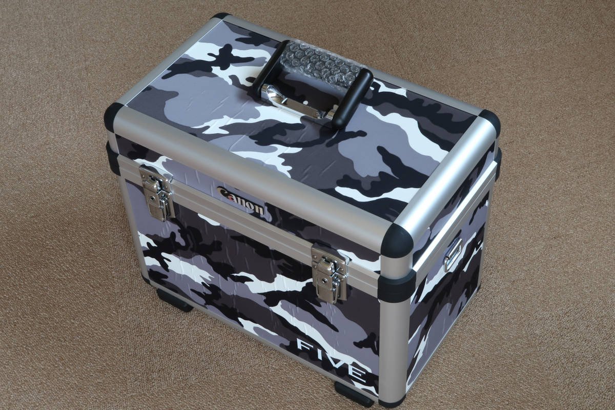 ◇Canon FIVE オリジナル アルミ ケース カメラ バッグ 迷彩（送料込み