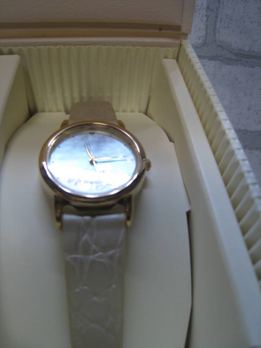 ッチです Disney ペアウォッチの通販 By ビルド S Shop ディズニーならラクマ アンバサダーホテル レディース