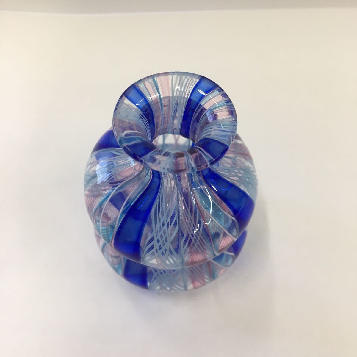 ○ヴェネチアングラス ベネチアングラス 香水瓶 蓋付き 花瓶にも