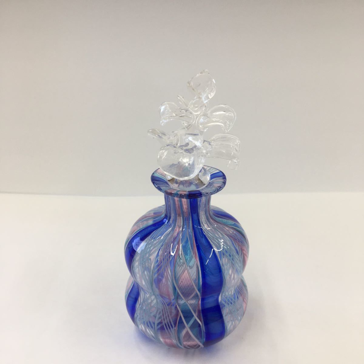 ○ヴェネチアングラス ベネチアングラス 香水瓶 蓋付き 花瓶にも