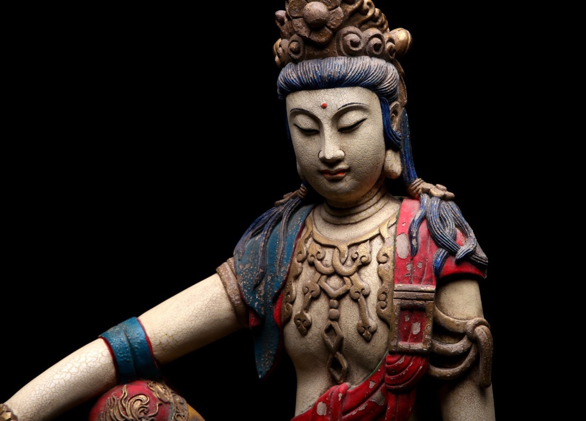 ◇鶴鳴堂◇ 中国・明時代・ 自在観音菩薩像 香樟木彩絵 超絶