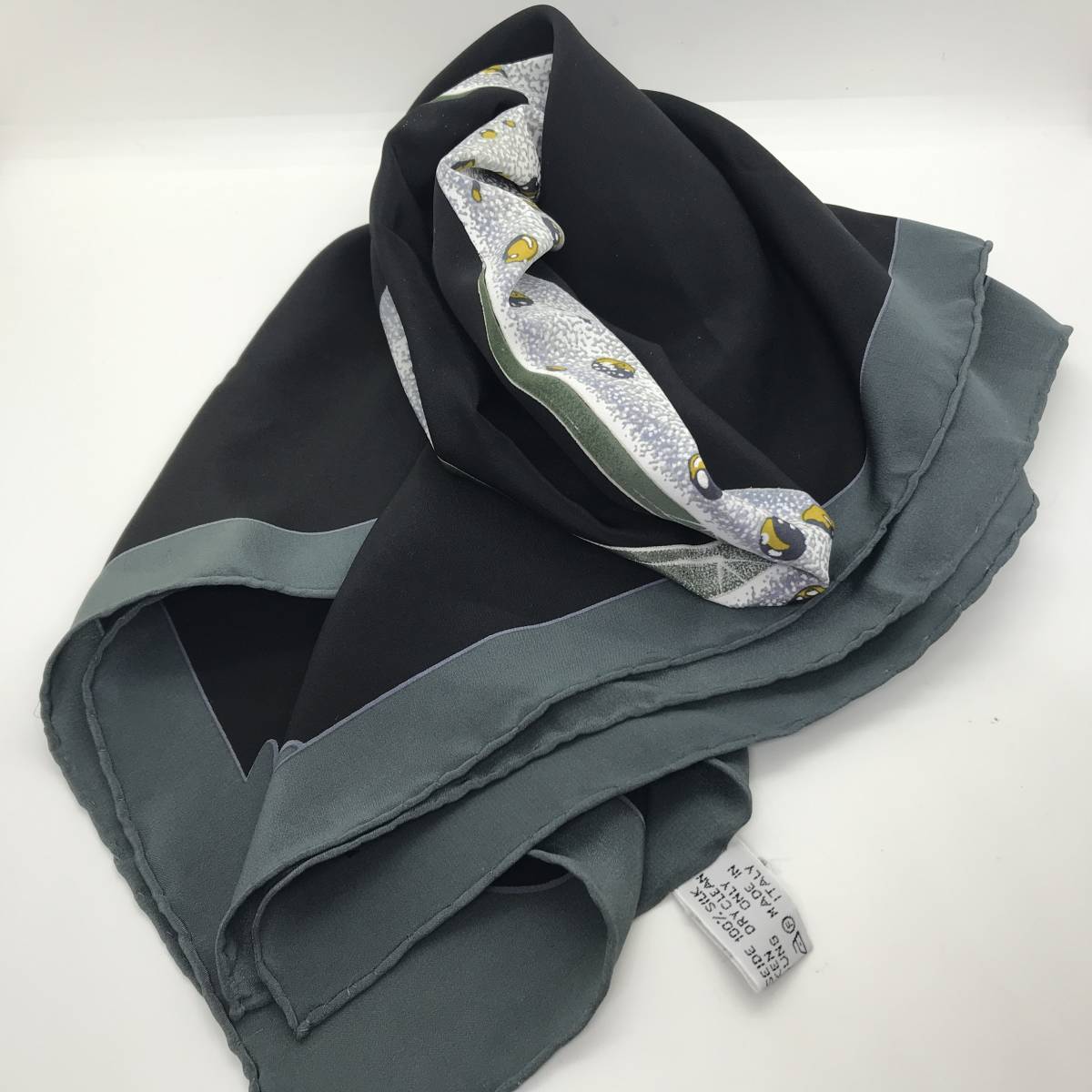 Cartier スカーフ ベルト チェーン柄 シルク大判ストール スカーフ Cartier カルティエ シルク | 中古 スカーフ⁄シルク⁄総柄