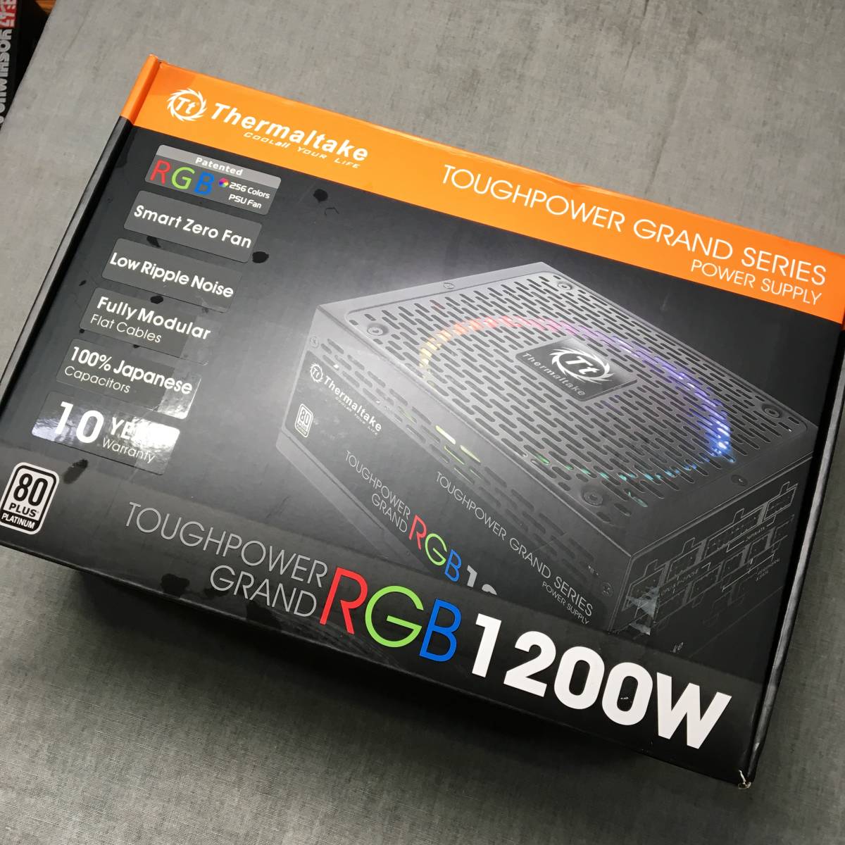 現状品 Thermaltake TOUGHPOWER GRAND RGB 1200W PC電源ユニット 950w