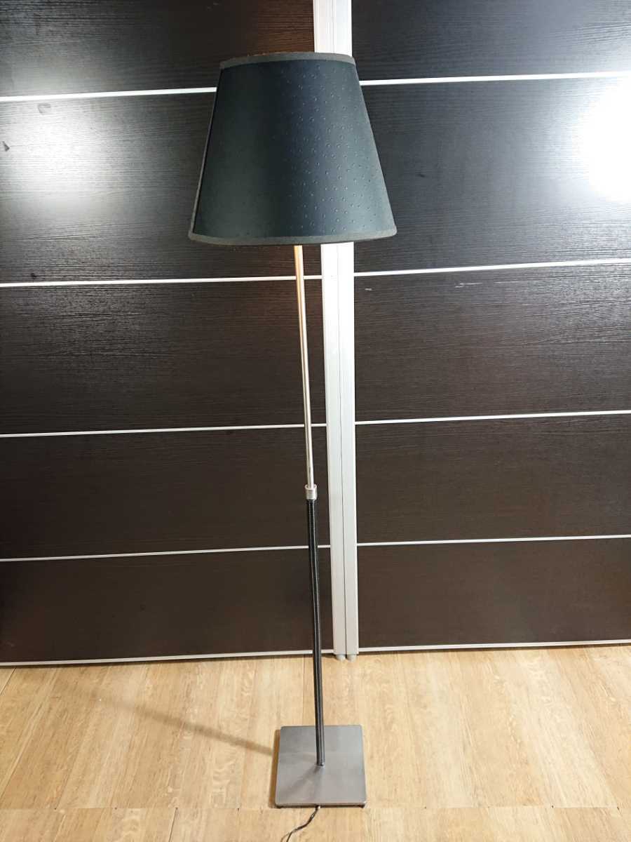 ●LED照明器具　LEDランプ　E26　100V (株)遠藤照明 【中古】