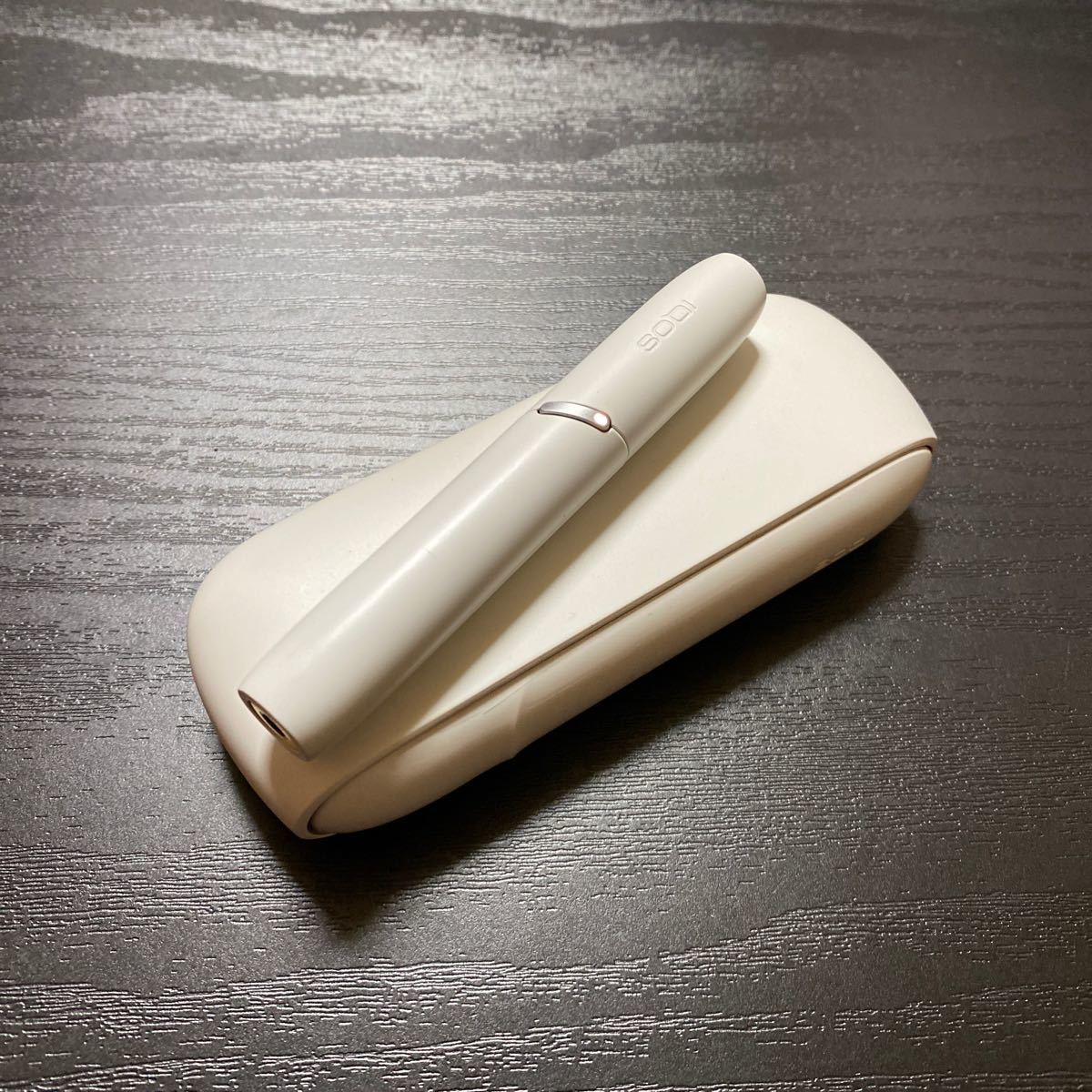  A4027番 アイコス３ 本体 ホルダー チャージャーセット ウォームホワイト 白(喫煙グッズ)｜売買されたオークション情報、yahooの商品情報をアーカイブ公開 - オークファン その他