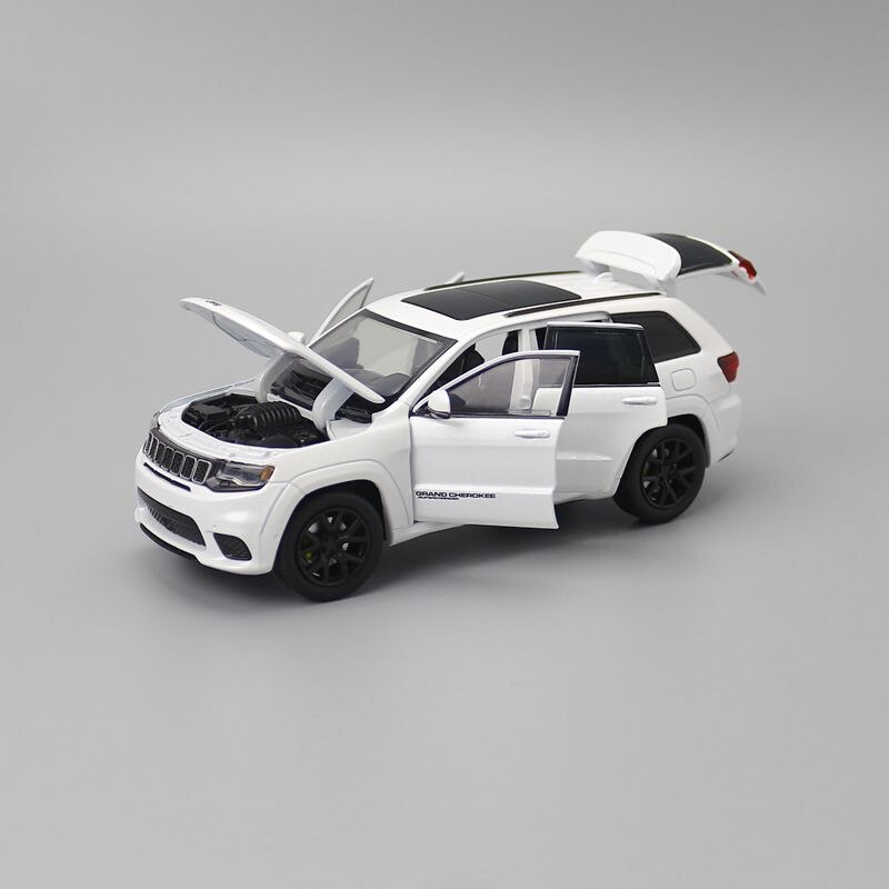 プルバックカー 送料無料 1/32 ジープ・グランドチェロキー クライスラー 高級SUV 白
