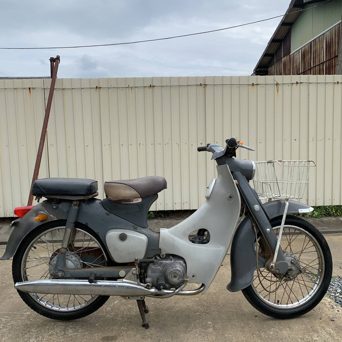 ホンダ　C105 エンジン始動