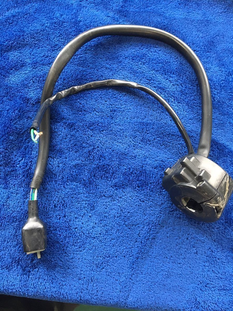 ジャンク 95年式nsr50 ハンドルスイッチ ウインカースイッチ 破損あり ホンダ用 売買されたオークション情報 Yahooの商品情報をアーカイブ公開 オークファン Aucfan Com