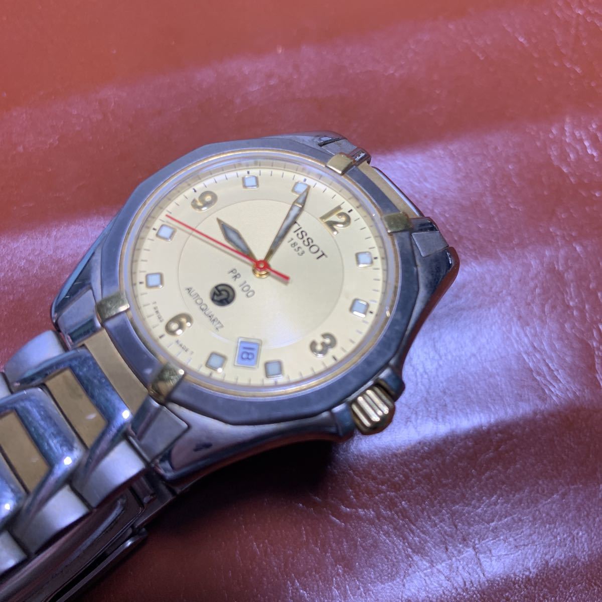 大人気，SALE ジャンク TISSOT ティソ PR 100 PR100 アナログ メンズ 