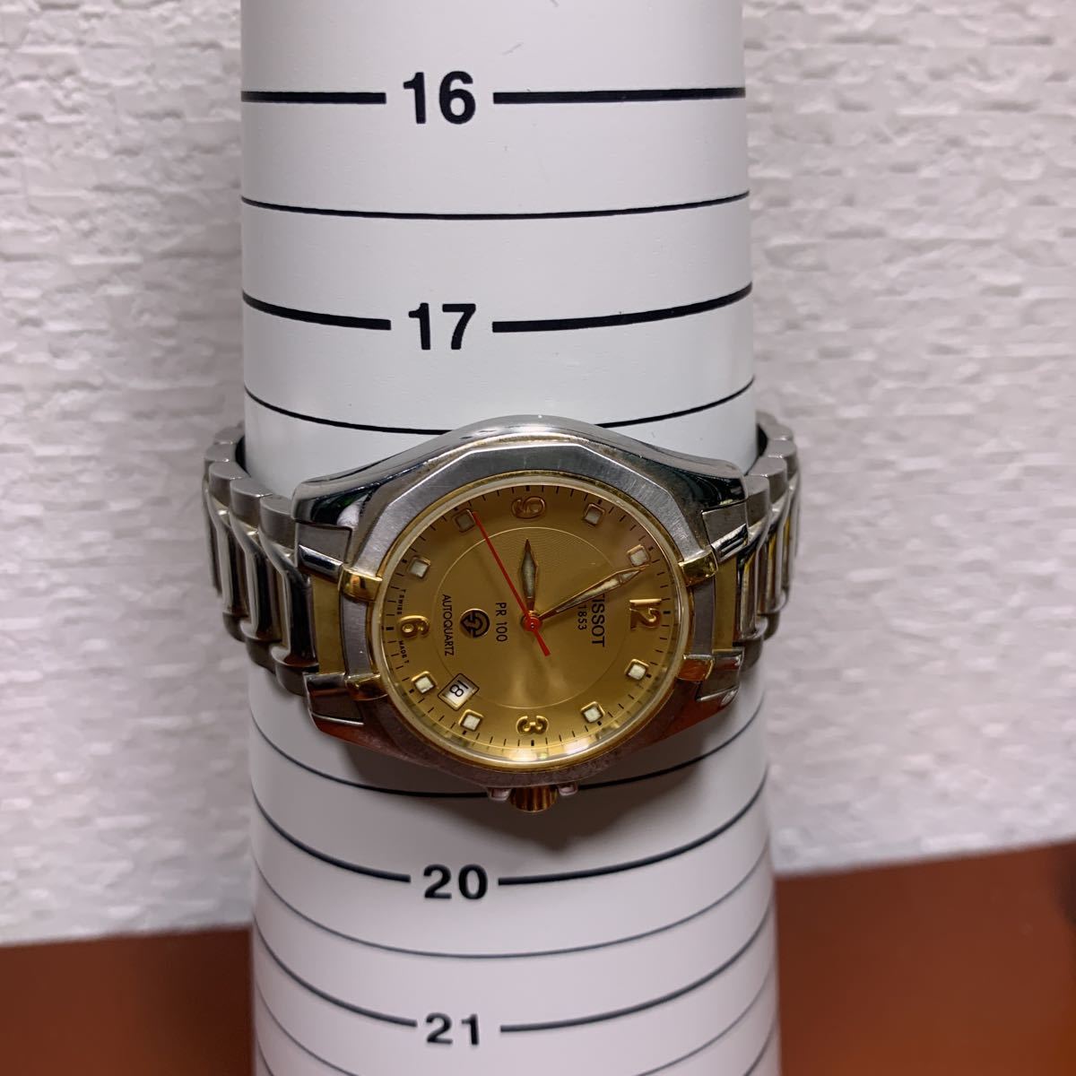 大人気，SALE ジャンク TISSOT ティソ PR 100 PR100 アナログ メンズ 