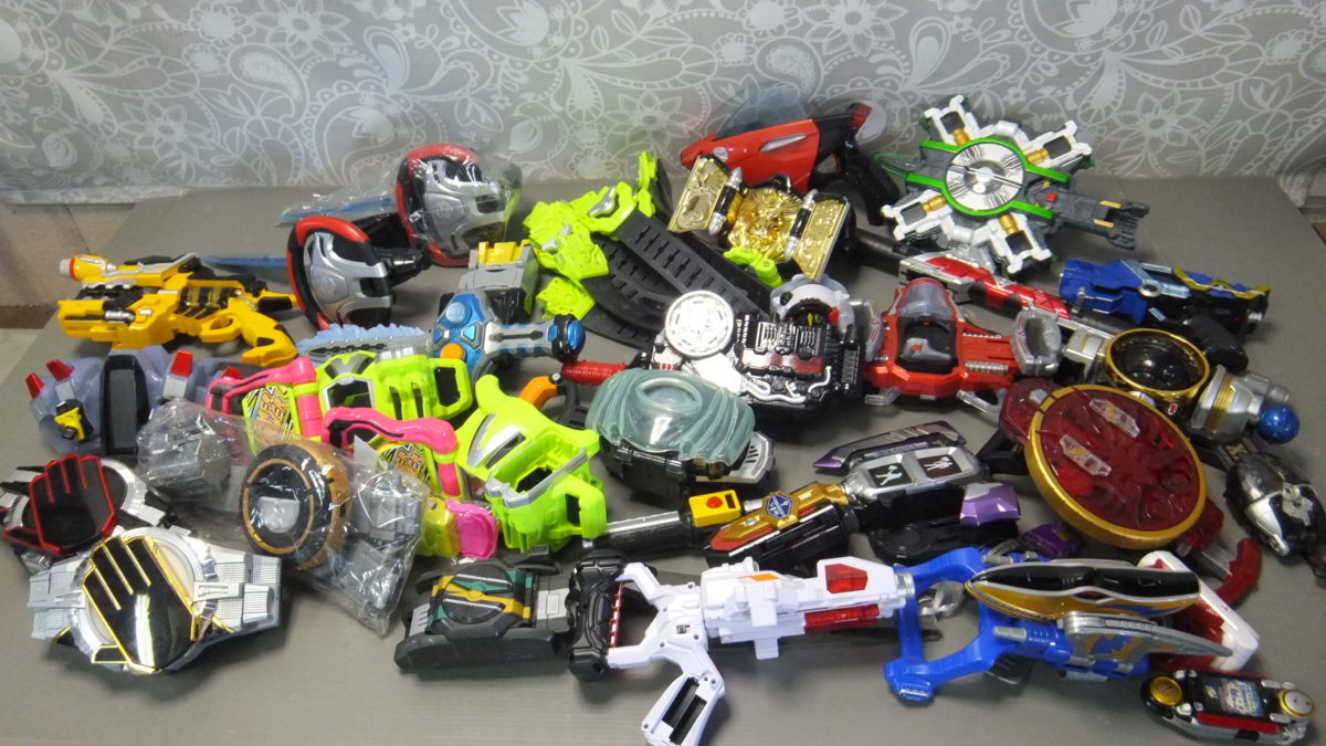 ☆仮面ライダーベルト ビルド/エグゼイド/ウィザード/ゴースト/オーズ