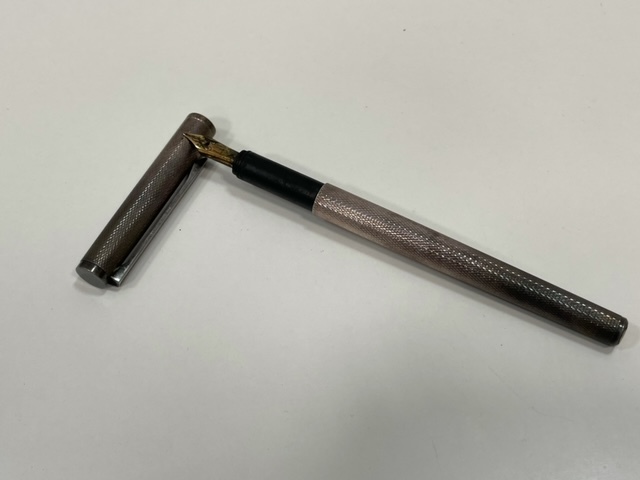 ダンヒル 万年筆 dunhill ゴールド ペン先14K ペン先 14K 文房具 激 ダンヒル 万年筆 dunhill ゴールド ペン先14K ペン先 14K 文房具 激