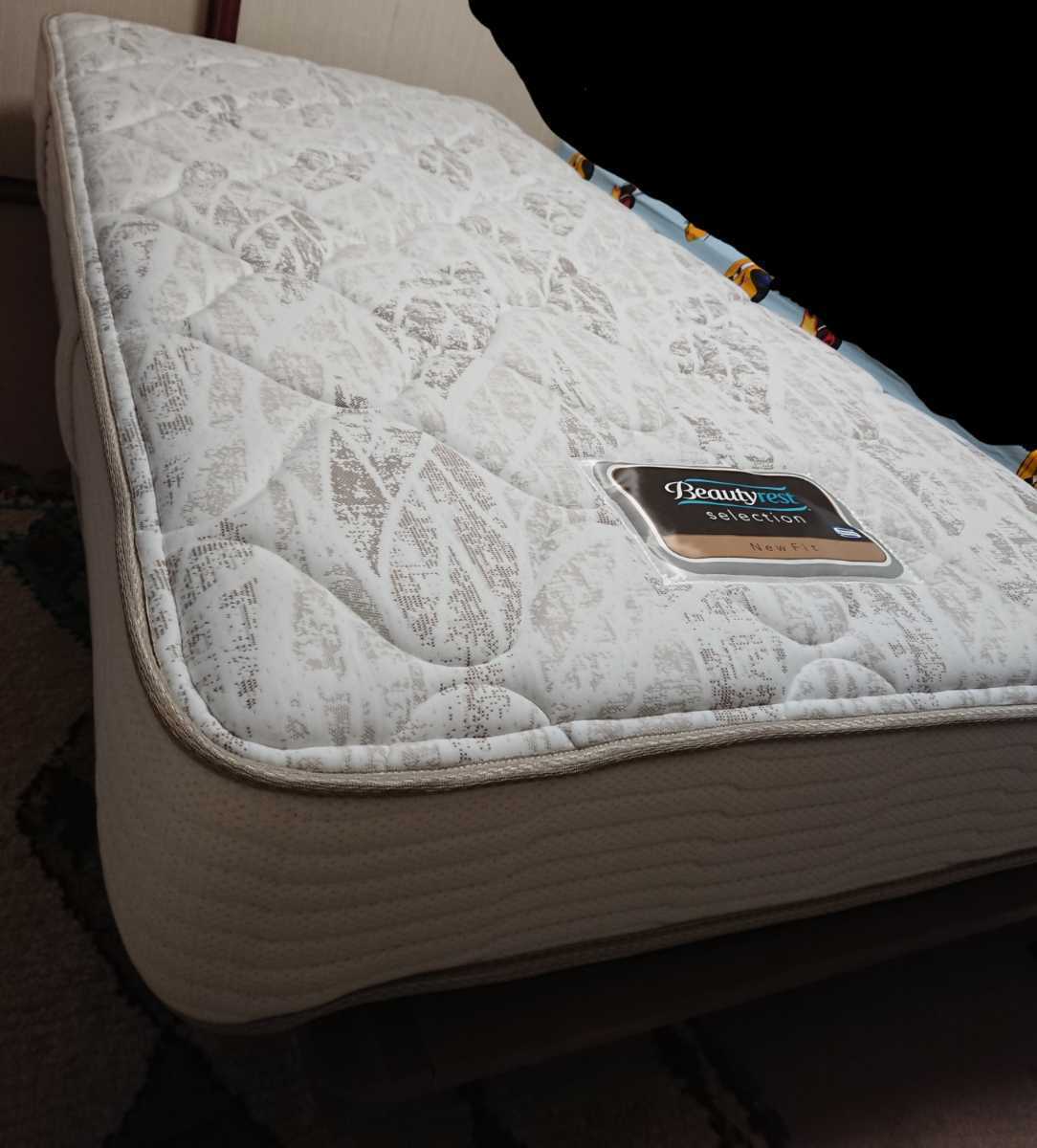 【美品】シモンズ ビューティレスト セレクション6.5インチコイル ニューフィット マットレス AB1712A SIMMONS 使用1年未満　_1