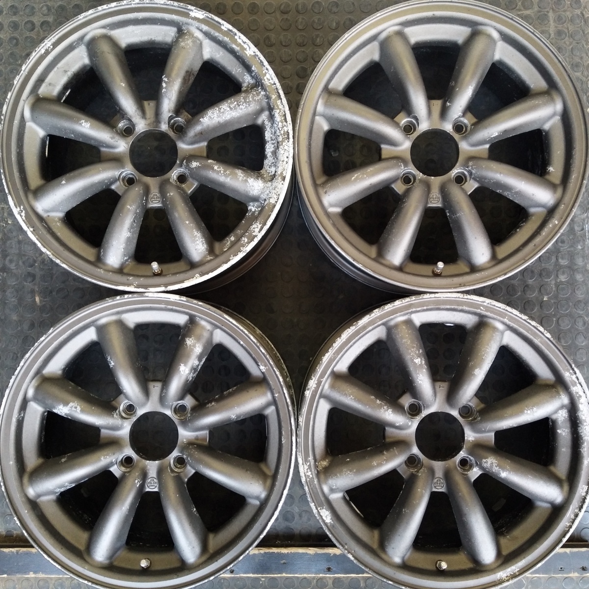 問合せ番号C4-175【1個＝4本】ワタナベ 16×7J 4穴PCD114.3 ET+40 店頭 