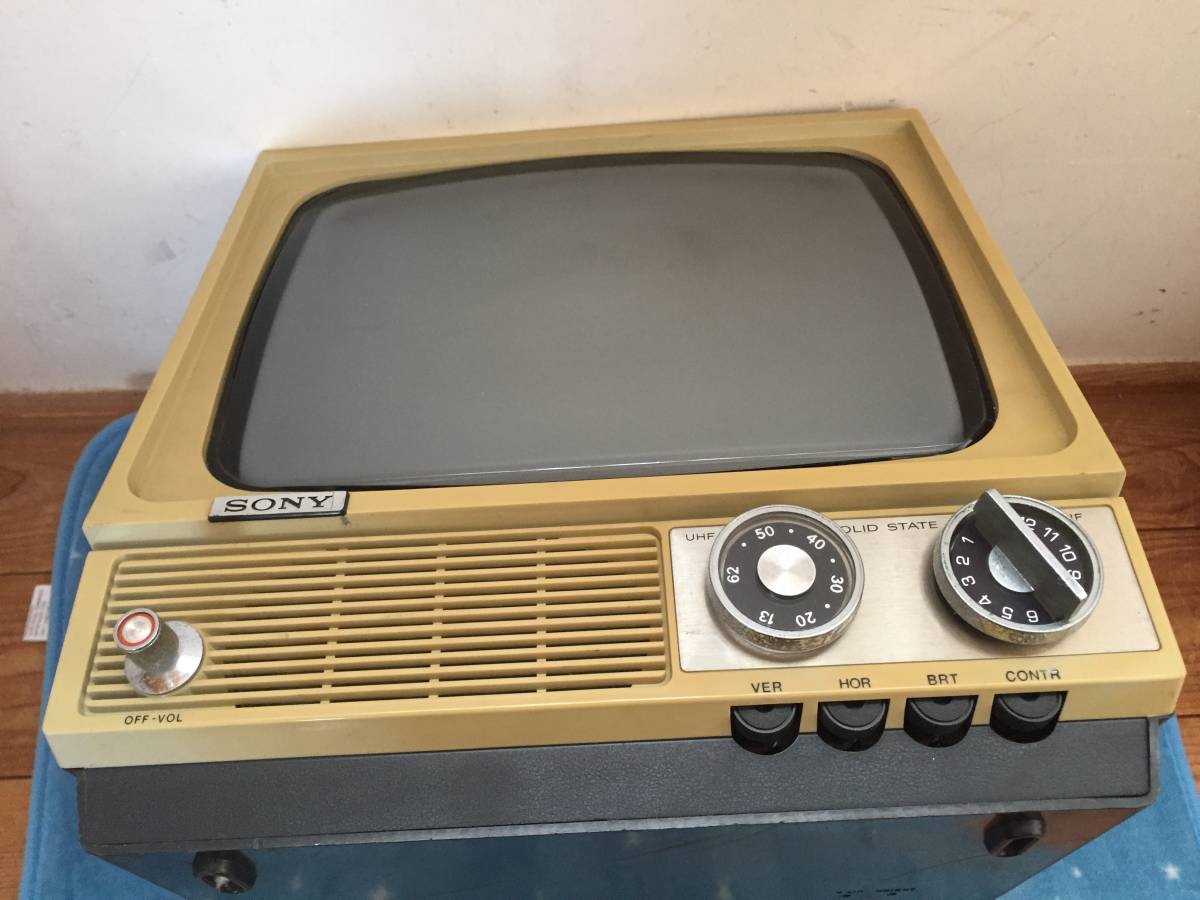 Sony 白黒テレビ Tv 11g 小型トランジスタテレビ 通電ok ジャンク品 ブラウン管 昭和レトロ アンティーク 飾り 置物 インテリア テレビ 売買されたオークション情報 Yahooの商品情報をアーカイブ公開 オークファン Aucfan Com