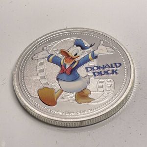 ディズニー 記念 メダルのYahoo!オークション(旧ヤフオク!)の相場