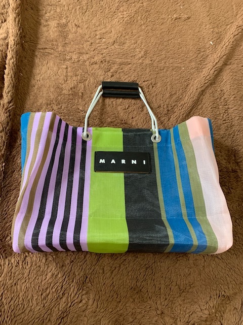 定番人気，最新作 MARNI マルニ マルチカラー ストライプ フラワーカフェ トートバッグ レディース(かばん、バッグ)｜売買されたオークション情報、yahooの商品情報をアーカイブ公開 - オークファン かばん、バッグ